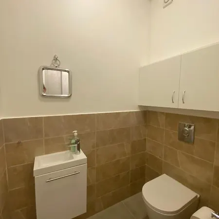 Mandulavirag Apartman